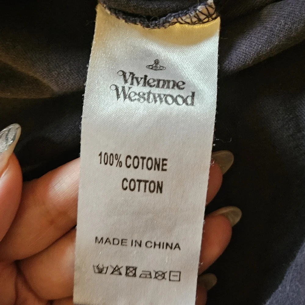 Vivienne Westwood navy blue t shirt - Picture 4 of 6